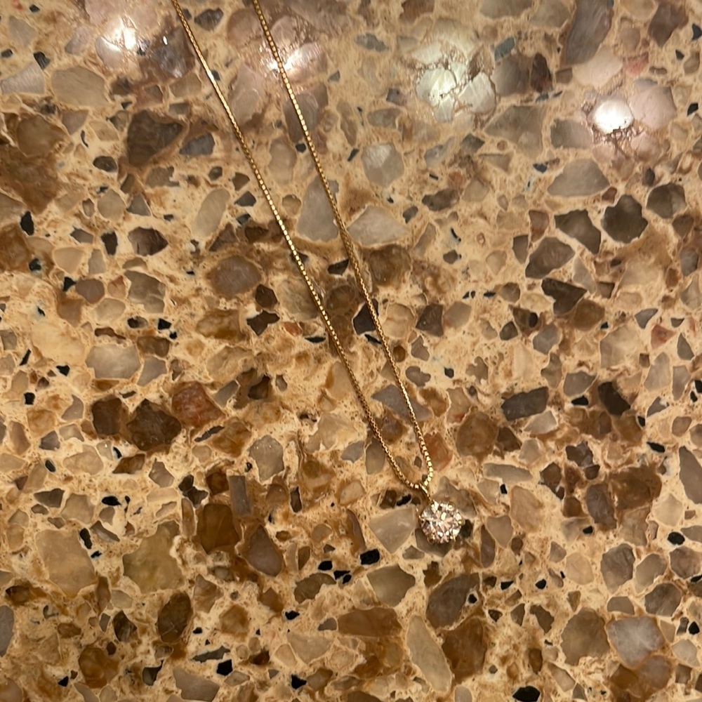 18K YELLOW GOLD DIAMOND NECKLACE❤️